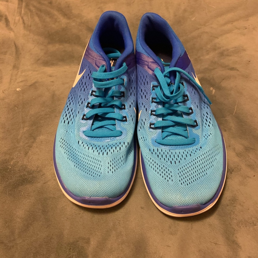 nike sneakers